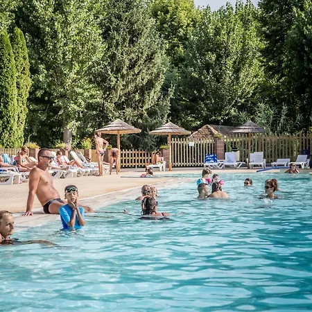 Camping Beau Rivage Campsite